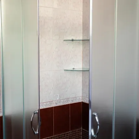 Aulona Dom wakacyjny *