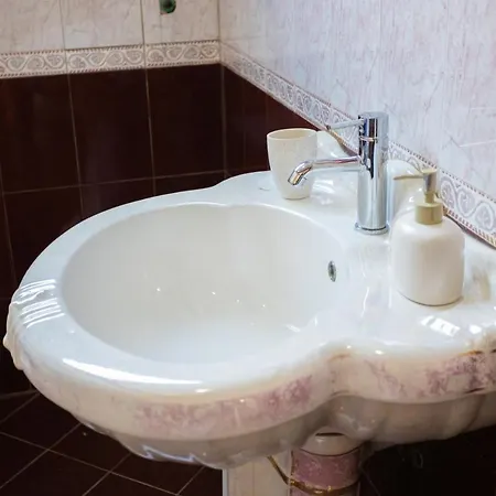 Aulona Dom wakacyjny *