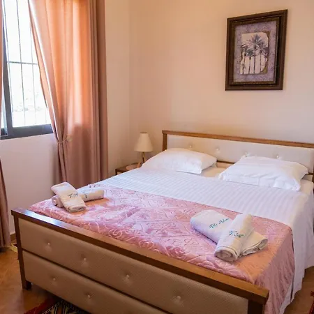 Aulona Dom wakacyjny