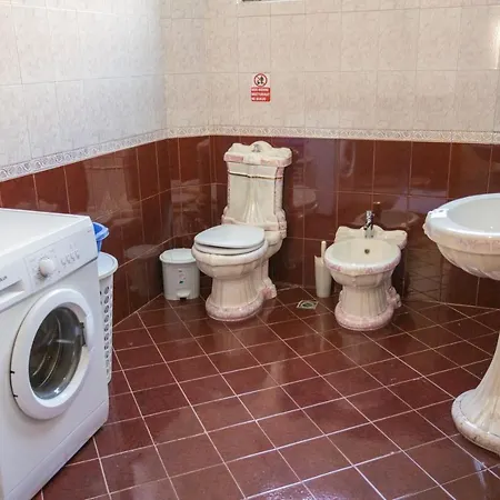 Aulona Dom wakacyjny