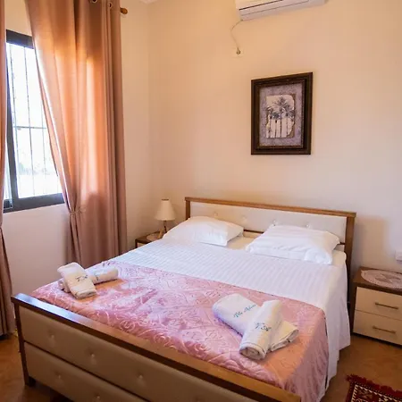 Dom wakacyjny Aulona *